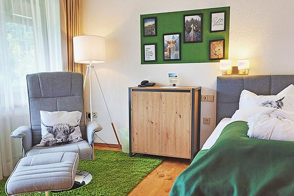 Einzelzimmer mit Balkon